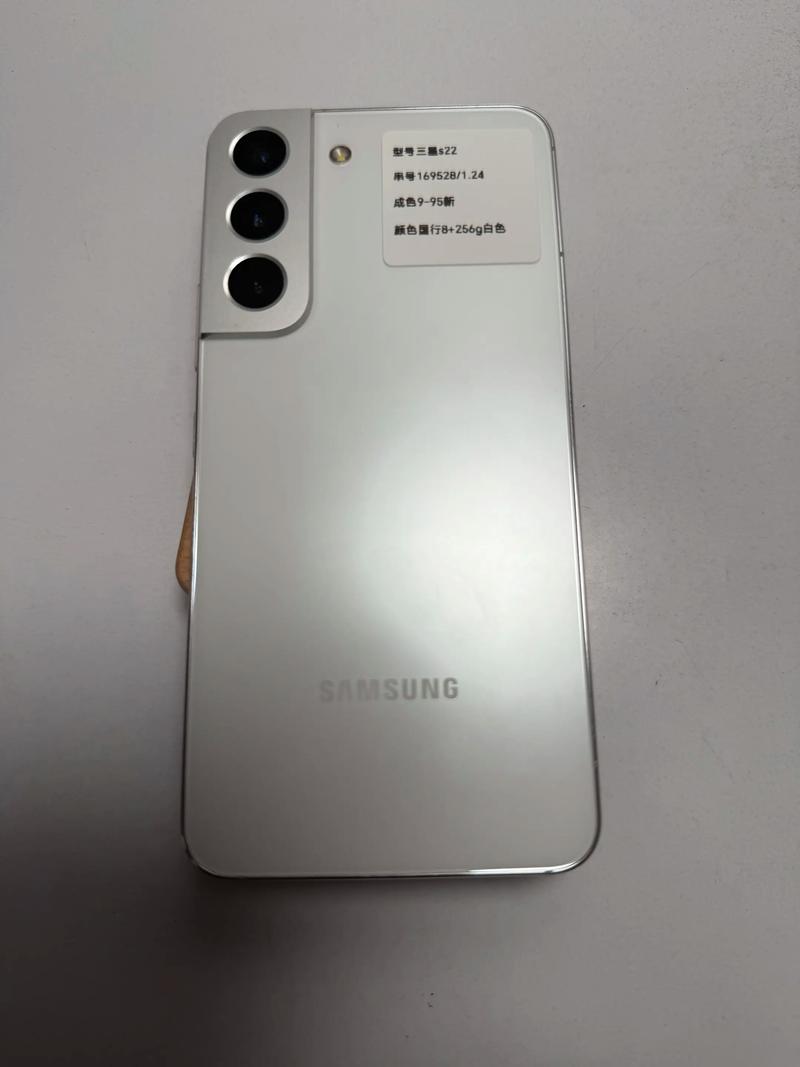 为什么内行人建议购买三星S22?