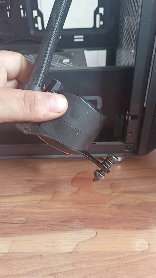 cpu水冷头坏了有什么症状?