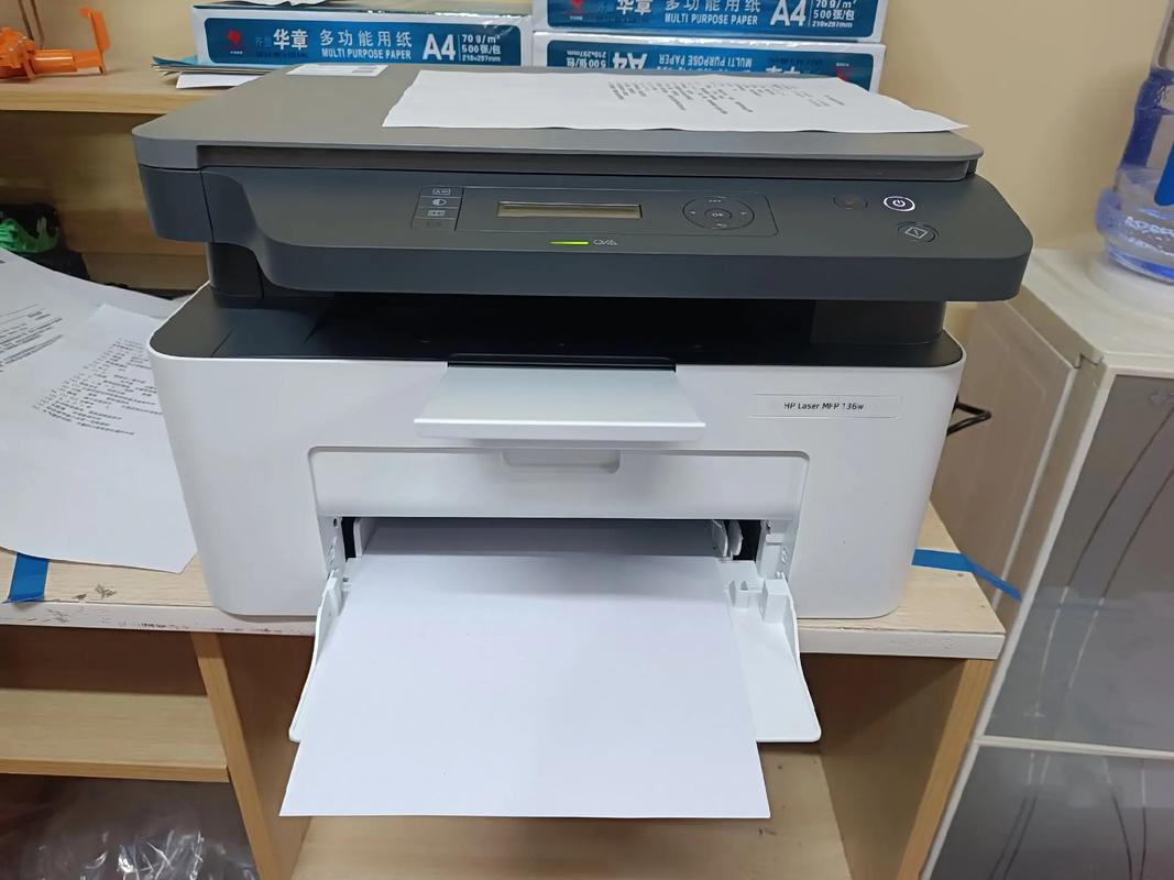 m30w惠普打印机打印时会有粉尘吗