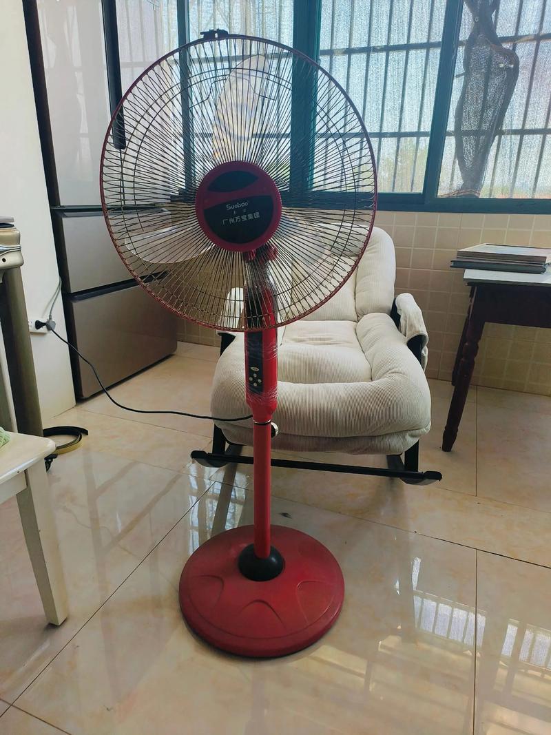 万宝牌电风扇档位开关怎么拆