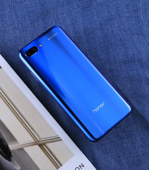 现在荣耀10和mate10哪个更值得买,mate10三千左右。