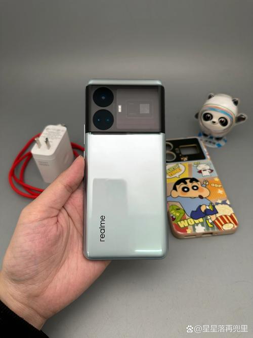 realme系统和oppo是一样的吗(realme为什么那么便宜)