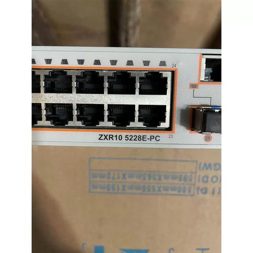 华为的交换机8口和24口怎么能区分开