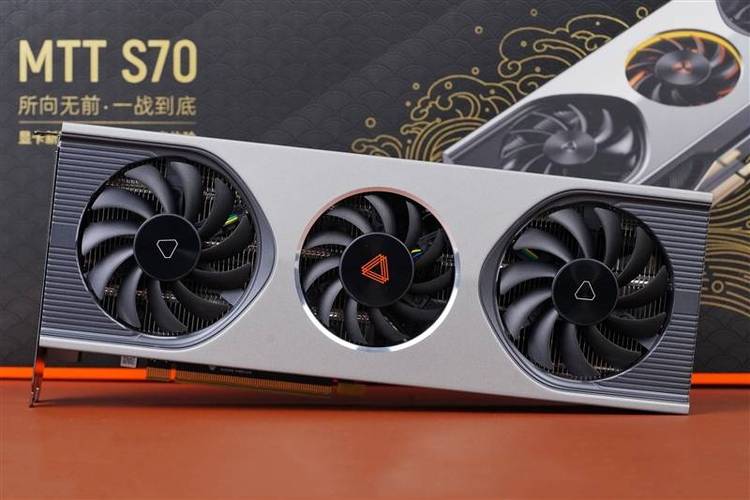 m5000相当于什么显卡