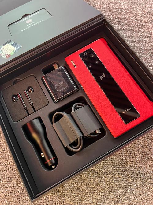 苹果13和华为保时捷对比详情