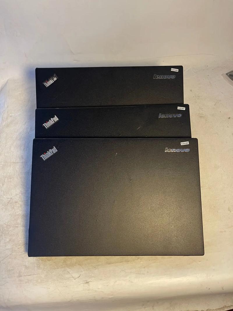 推荐一款笔记本电脑费用3000左右,玩英雄联盟不卡的