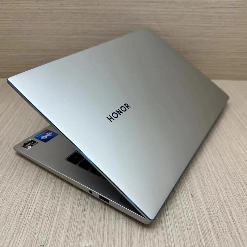 荣耀MagicBook15锐龙版对比MagicBook15