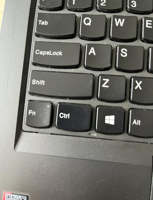 联想r4002784a73键盘上三个符号的怎么切换