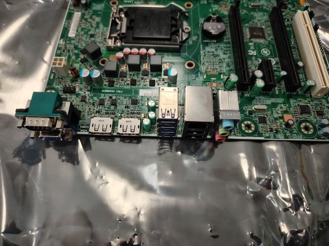 q8400超频用什么主板