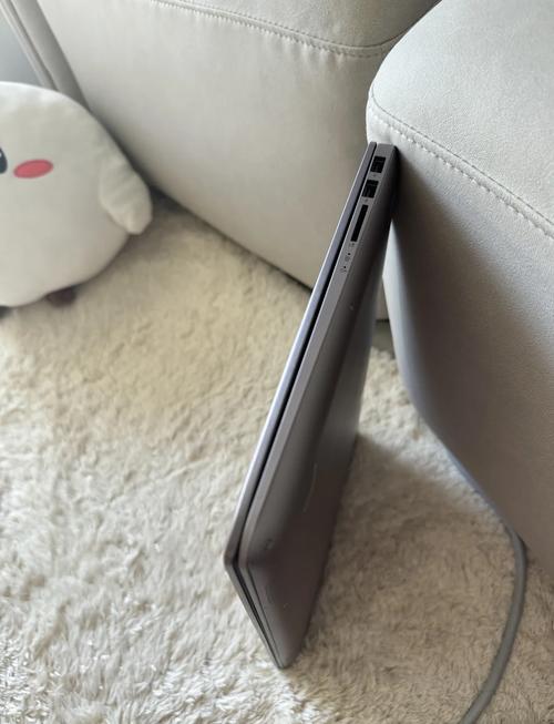 华硕u4000与u4000uq有什么区别