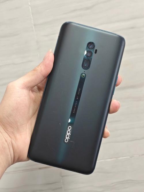 opporeno10倍变焦版是老款手机吗