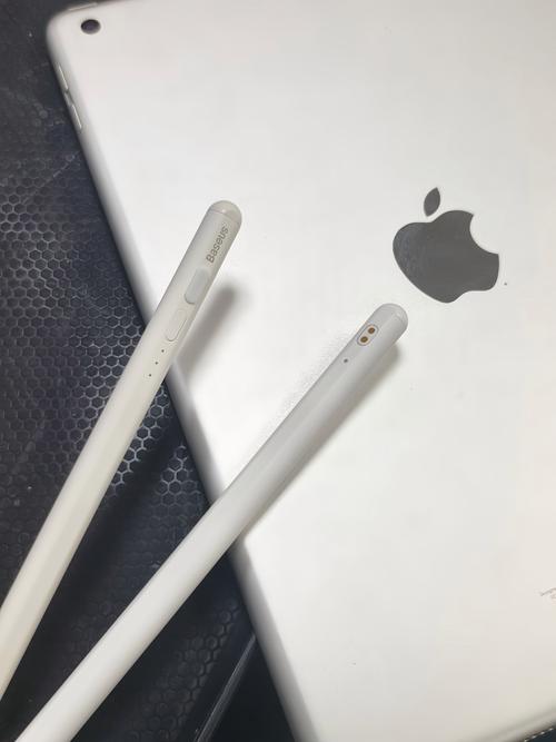 苹果平板带笔的是哪款