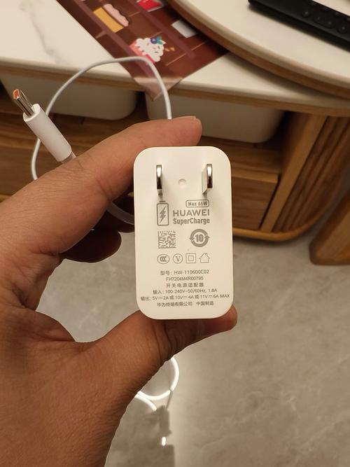 华为的66万快充和荣耀的66万快充哪个更快?