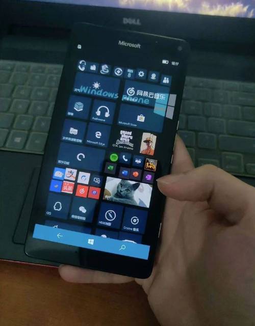 太牛了!WP手机能刷第三方系统,连微信都能正常使用