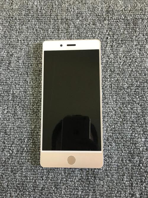 锤子手机坚果pro有什么区别