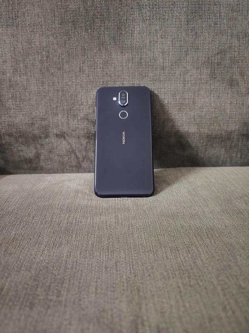 诺基亚X7是什么时候上市的