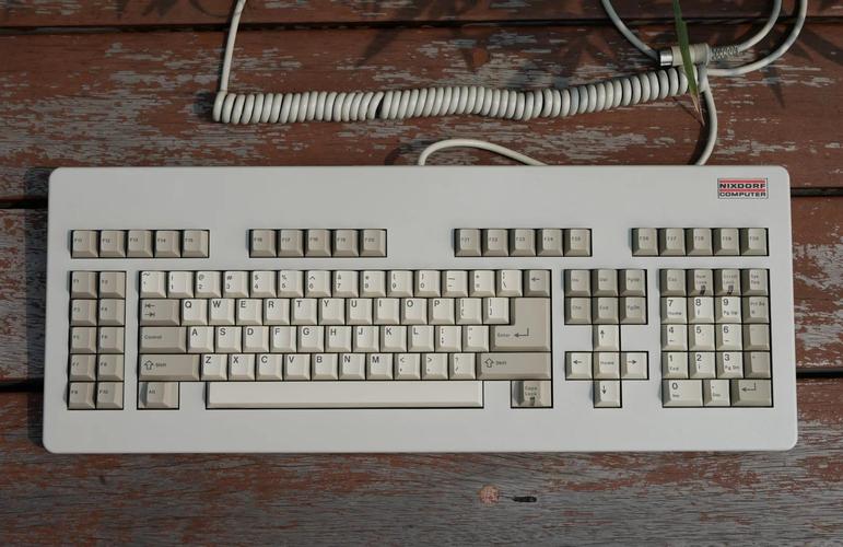 SBARDA思巴达KG06机械键盘推荐-蓝灰色104键有线Cherry青轴无光