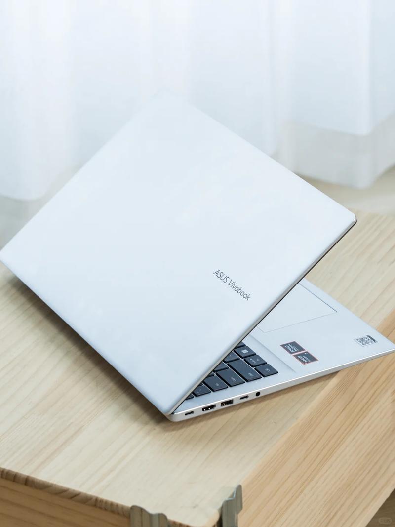 华硕无畏16酷睿版值不值得买