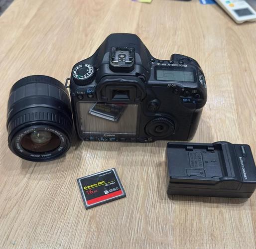 佳能40D、500D、尼康D80、D90,大家给点意见