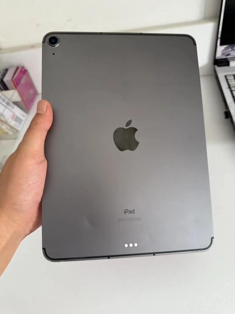 苹果平板air4相当于手机几代