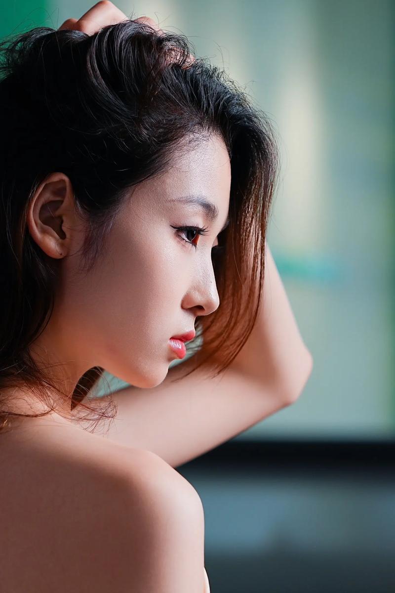 广角镜头适合拍人像吗