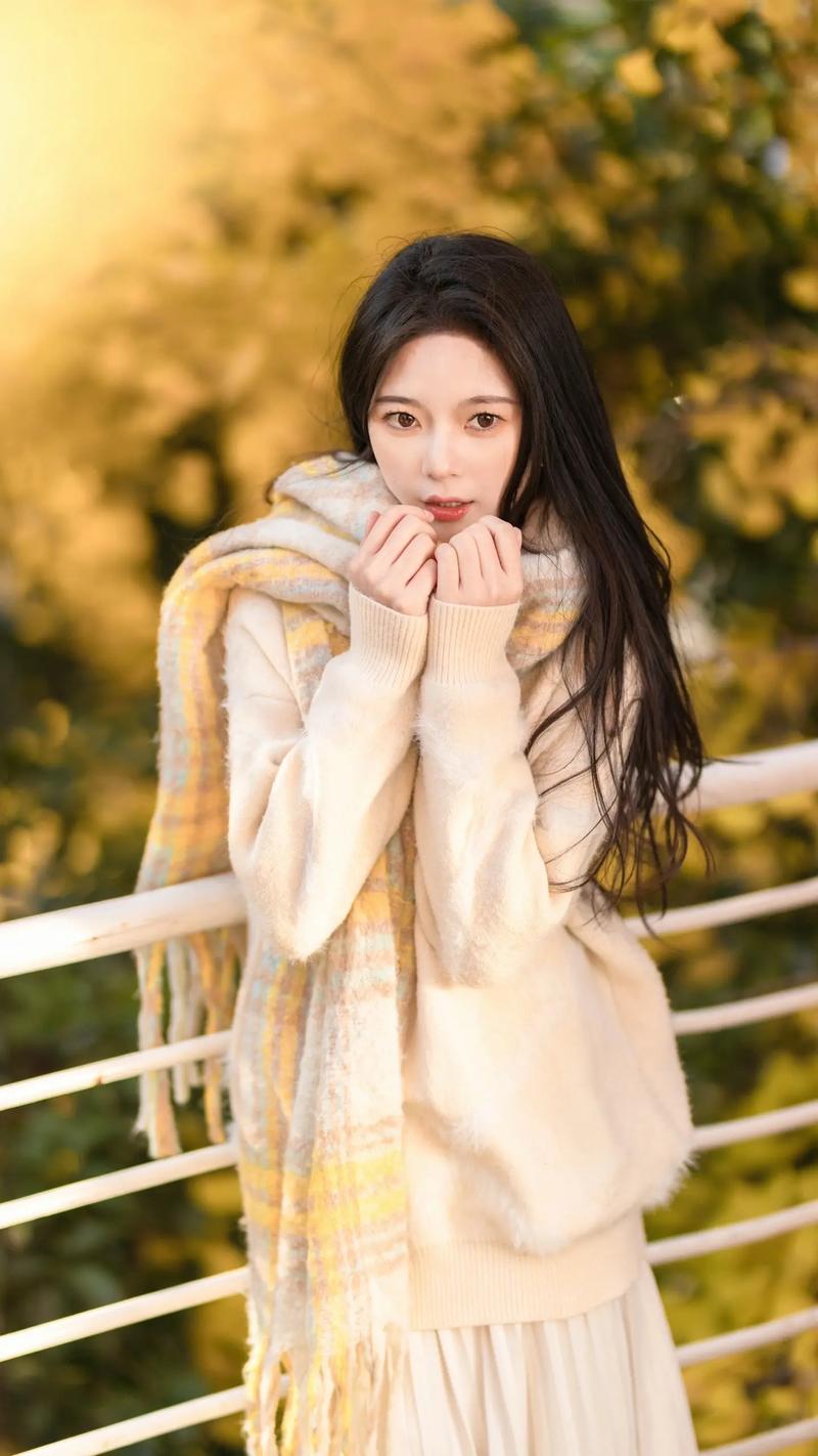 拿广角镜头拍人像怎么拍才更适合