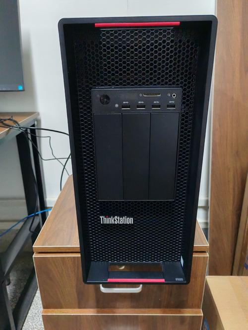 联想p920工作站加p4000显卡显示器为什么不亮?
