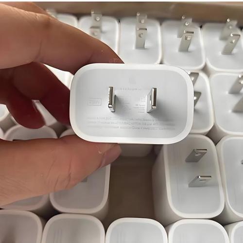 iphone6plus的充电器是什么样子的