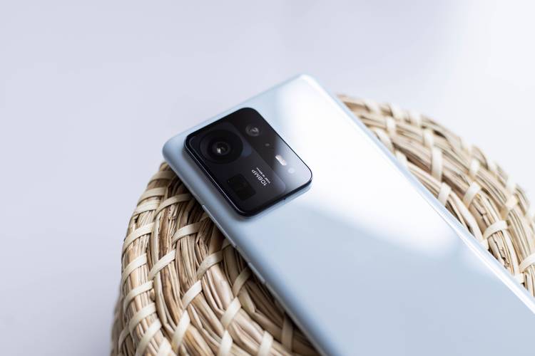 小米MIX4曝光,屏下摄像头+144Hz,相对小米11Ultra有哪些提升?