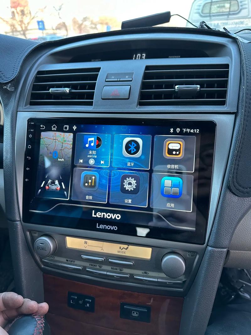 LG推出88寸OLED电视;联想发布电动滑板车M2