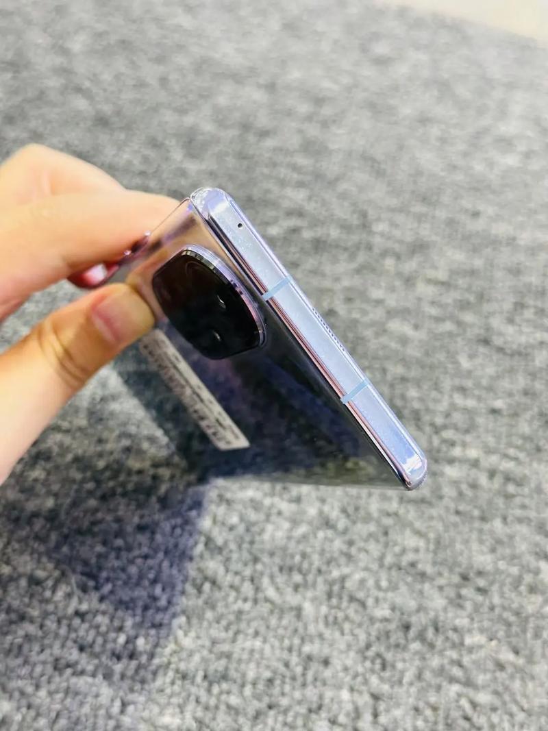 华为nova8pro换个曲面屏多少钱?