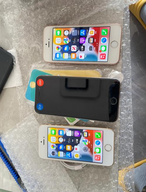 苹果6s和se哪个屏幕大