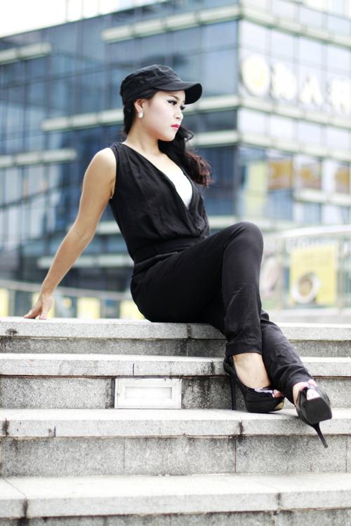 新手,佳能500D,主要旅游、拍人物,套机,选哪个镜头合适,18『5』5还是18...