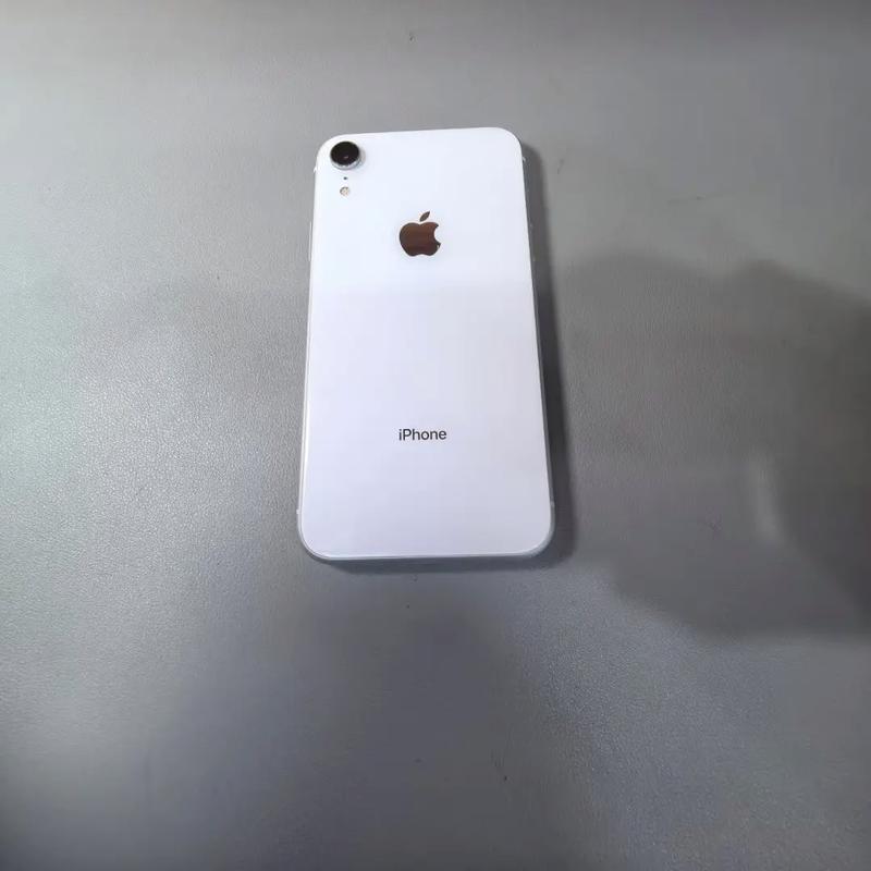 苹果xr运行内存3g相当于安卓的几g够用吗?