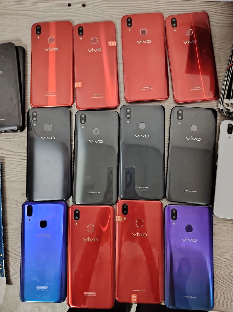 vivox21a现在用着卡吗