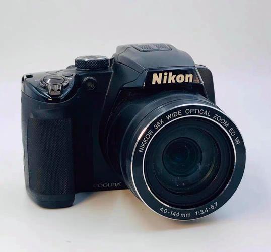 看好松下FZ100和尼康P500相机不知道选哪台好