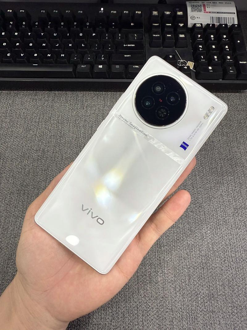 vivox9是双卡双待和全网通手机吗?