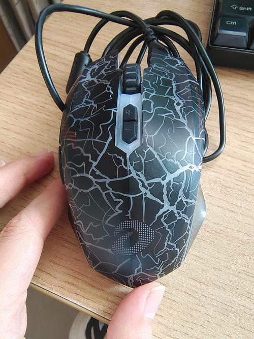 我的牧马人鼠标反转了