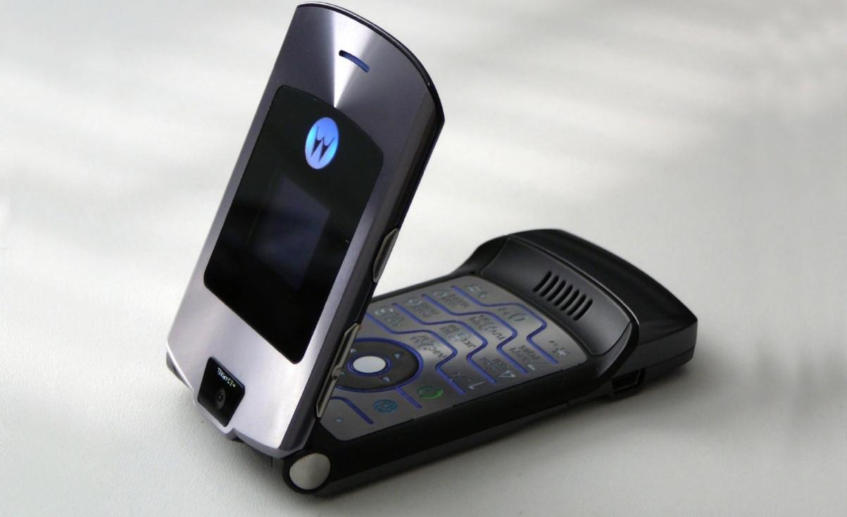 摩托罗拉V3的配置?