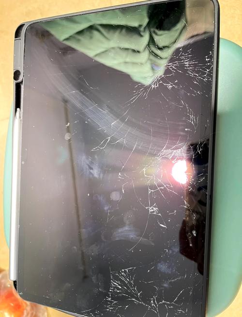 平板电脑屏幕碎了,换下大概多少