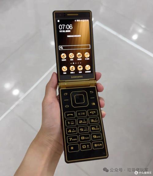 翻盖4g智能手机型号(翻盖4g智能手机)