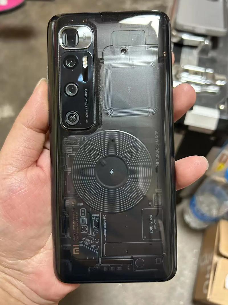 小米10pro对比小米10至尊纪念版