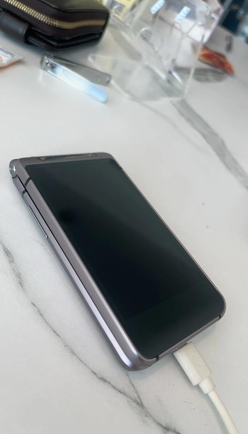 三星最新款翻盖手机有哪些值得购买的款式?