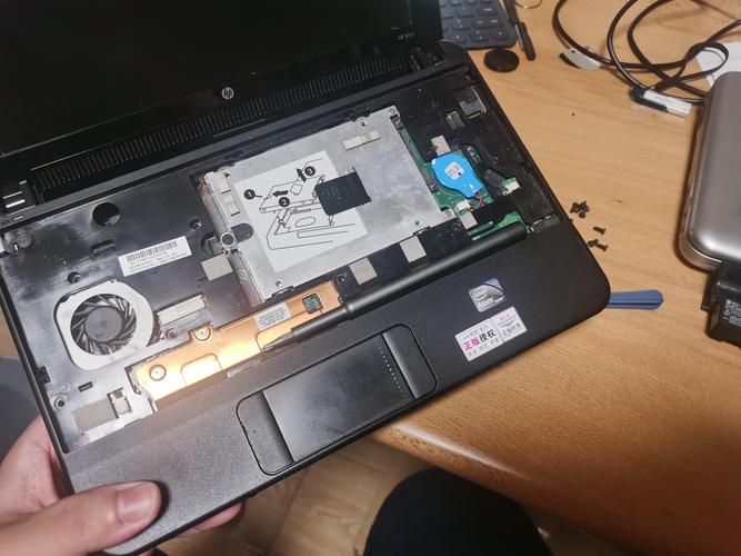 HPmini2133笔记本系统不能正常启动,只能进去安全模式。如果不做系统可以...