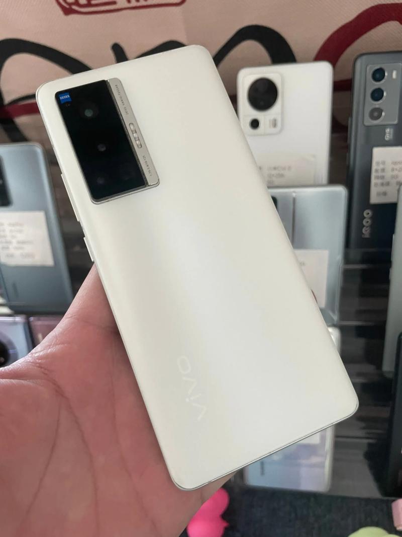 vivox80与x70pro屏幕一样吗