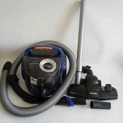 飞利浦无线吸尘器的后脚轮卷了头发怎么办?