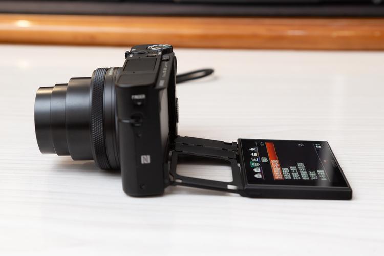 入手半年,谈谈索尼RX100M6黑卡6使用体验