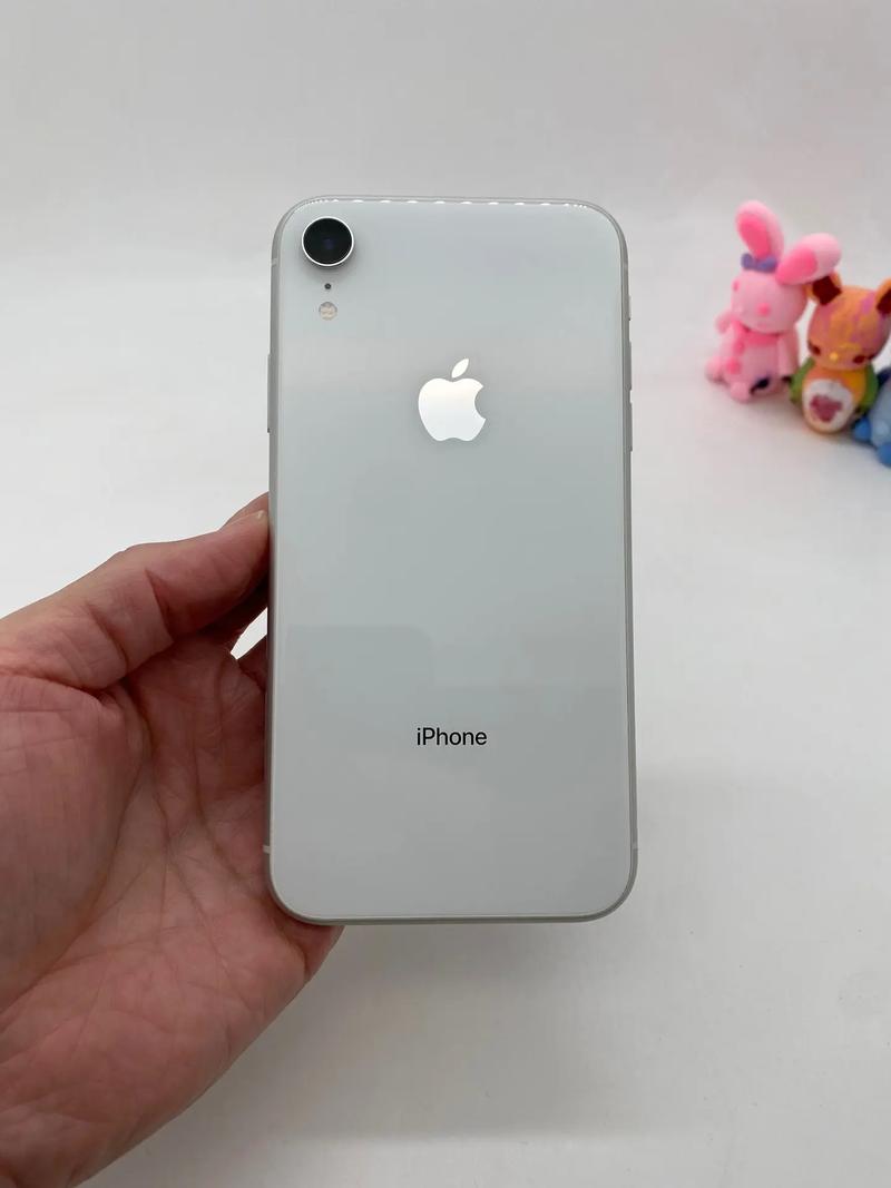 为什么有些人宁愿买去年的iPhoneXR,也不买刚出的华为P30?
