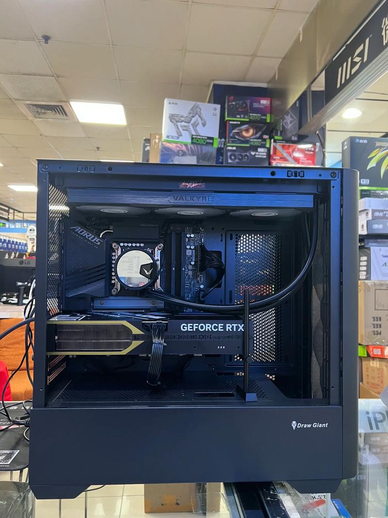 请问买一台好一点的二手电脑大概多少钱?