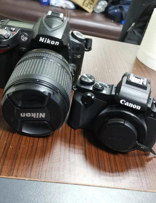 佳能g1x3屏幕长和宽